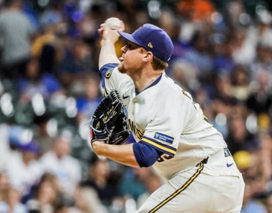 Milwaukee Brewers relief pitcher Chad Patrick throws in the fifth inning of the MLB, Baseball Herren, USA game between the New York Mets and the Milwaukee Brewers at American Family Field in Milwaukee, Wisconsin on Tuesday July 21, 2026.  MIL20260721819 TANNENxMAURY