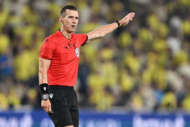 Fenerbahce v Gornik Zabrze - UEFA Champions League Second Qualifying Round ISTANBUL, TURKIYE - JULY 21: Lithuanian referee Manfredas Lukjancukas officiates during the UEFA Champions League 2nd qualifying round 1st leg match between Fenerbahce and Gornik Zabrze at Chobani Stadium in Istanbul, Turkiye on July 21, 2026. Serhat Cagdas Anadolu Istanbul Turkey. Editorial use only. Please get in touch for any other usage.  Copyright: x2026xAnadoluxSerhatxCagdasx
