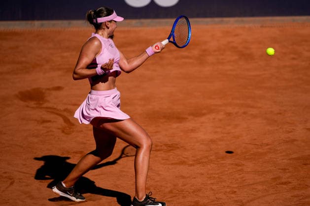 MSC Hamburg Ladies Open - Day 2 Victoria Jimenez Kasintseva of Andorra plays during her round of 32 match against fifth seed Tamara Korpatsch of Germany at the 2026 MSC Hamburg Ladies Open women s tennis tournament at Am Rothenbaum in Hamburg, Germany. Hamburg Hamburg Germany  Copyright: xOwenxHammondx originalFilename:hammond-2026msch260721_np2xc.jpg
