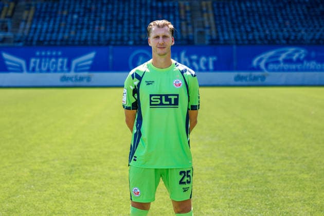 Torwart Philipp Klewin ; FC Hansa Rostock ; 3.Liga, Porträttermin 2026 2027 Rostock Ostseestadion Mecklenburg - Vorpommern Deutschland *** Goalkeeper Philipp Klewin, FC Hansa Rostock (3. Liga), Profile Session 2026–2027, Rostock Ostseestadion, Mecklenburg-Western Pomerania, Germany