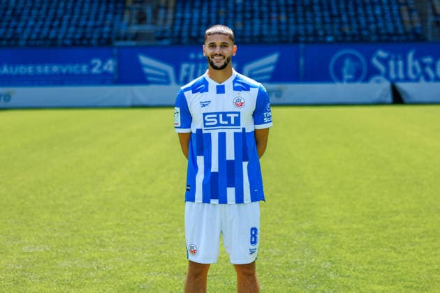 Ouassim Karada ; FC Hansa Rostock ; 3.Liga, Porträttermin 2026 2027 Rostock Ostseestadion Mecklenburg - Vorpommern Deutschland *** Ouassim Karada, FC Hansa Rostock, 3. Liga, Profile Session 2026–2027, Rostock Ostseestadion, Mecklenburg-Western Pomerania, Germany