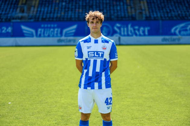 Benno Dietze ; FC Hansa Rostock ; 3.Liga, Porträttermin 2026 2027 Rostock Ostseestadion Mecklenburg - Vorpommern Deutschland *** Benno Dietze, FC Hansa Rostock, 3. Liga, Profile Session 2026–2027, Rostock Ostseestadion, Mecklenburg-Western Pomerania, Germany