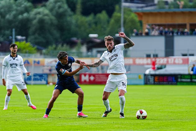 Babis Drakas (VfL Bochum, 27), Josh Tymon (Swansea City, 14) AUT, VfL Bochum vs. Swansea City, Fussball, Testspiel, Saison 2026 2027, 21.07.2026 AUT, VfL Bochum vs. Swansea City, Fussball, Testspiel, Saison 2026 2027, 21.07.2026 Mittersill *** Babis Drakas, VfL Bochum, 27, Josh Tymon, Swansea City, 14 AUT, VfL Bochum vs. Swansea City, Soccer, Friendly, 2026–2027 Season, July 21, 2026, AUT, VfL Bochum vs. Swansea City, soccer, friendly match, 2026–2027 season, July 21, 2026, Mittersill Copyright: xEibner-Pressefoto MarcelxvonxFehrnx EP_MFN
