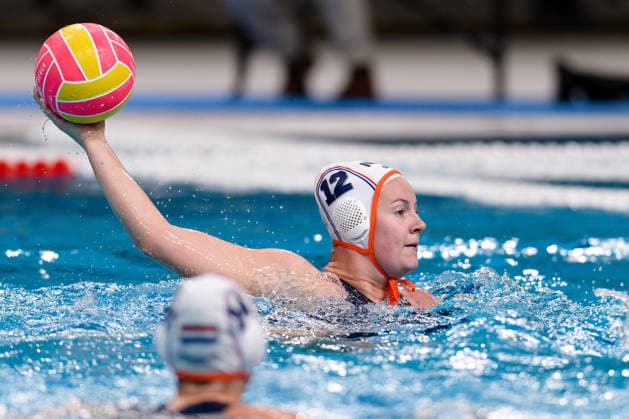 Water polo, Wasserball WORLD CUP NETHERLANDS RUSSIA, Nina ten Broek of the Netherlands throws the ball during the Water Polo World Cup Womens Quarter Final match between the Netherlands and Russia at Sydney Olympic Park Aquatic Centre in Sydney, Wednesday, July 22, 2026. ( NO ARCHIVING, EDITORIAL USE ONLY SYDNEY NEW SOUTH WALES AUSTRALIA  Copyright: xSTEVExMARKHAMx 20260722140422565768