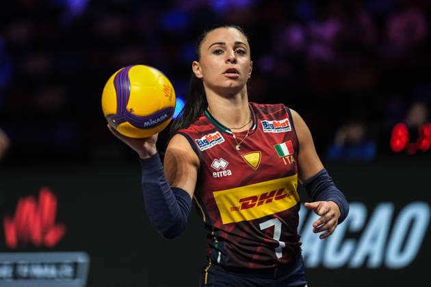 Italy v Netherlands - 2026 FIVB Volleyball Women s Nations League MACAU, CHINA - JULY 22: Eleonora Fersino (7) of Italy warms up before the quarter-final match between Italy and Netherlands in the 2026 FIVB Volleyball Women s Nations League (VNL) at East Asian Games Dome on July 22, 2026 in Macao Special Administrative Region, China. Dilara Irem Sancar Anadolu Macau China. Editorial use only. Please get in touch for any other usage.  Copyright: x2026xAnadoluxDilaraxIremxSancarx