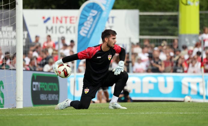 19.07.26 TSG Balingen - VfB Stuttgart Deutschland, Balingen, 19.07.2026, Fussball, Bundesliga, Saison 2026 2027, Testspiel, TSG Balingen - VfB Stuttgart: Dennis Seimen (VfB Stuttgart). *** July 26, 2019 TSG Balingen vs. VfB Stuttgart Germany, Balingen, July 19, 2026, Soccer, Bundesliga, 2026–2027 Season, Friendly Match, TSG Balingen vs. VfB Stuttgart Dennis Seimen VfB Stuttgart