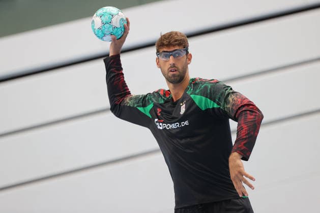 22.07.2026, xtgx, Handball, Opel HBL, SC Magdeburg Auftakttraining v.l. Antonio Serradilla Cuenca (Magdeburg) Magdeburg *** July 22, 2026, xtgx, Handball, Opel HBL, SC Magdeburg First Training Session by Antonio Serradilla Cuenca Magdeburg Magdeburg
