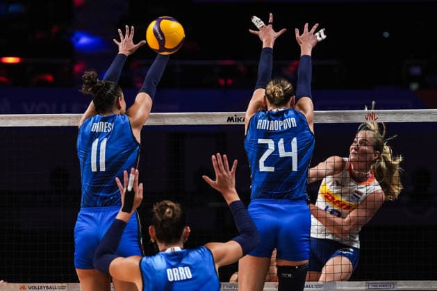 Italy v Netherlands - 2026 FIVB Women s Volleyball Nations League ?????? MACAU, CHINA - JULY 22: Anna Danesi (11) and Ekaterina Antropova (24) of Italy in action during the 2026 FIVB Women s Volleyball Nations League quarter-final match between Italy and Netherlands at East Asian Games Dome in Macau, China on July 22, 2026. Dilara Irem Sancar Anadolu Macau China. Editorial use only. Please get in touch for any other usage.  Copyright: x2026xAnadoluxDilaraxIremxSancarx