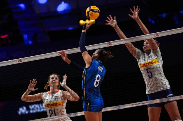 Italy v Netherlands - 2026 FIVB Women s Volleyball Nations League ?????? MACAU, CHINA - JULY 22: Alessia Orro (8) of Italy and Jolien Knollema (5) of Netherlands in action during the 2026 FIVB Women s Volleyball Nations League quarter-final match between Italy and Netherlands at East Asian Games Dome in Macau, China on July 22, 2026. Dilara Irem Sancar Anadolu Macau China. Editorial use only. Please get in touch for any other usage.  Copyright: x2026xAnadoluxDilaraxIremxSancarx