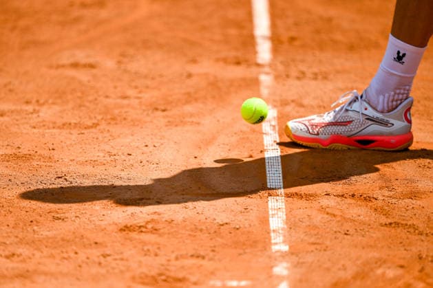TENNIS - ATP, Tennis Herren Generali Open 2026 KITZBUEHEL,AUSTRIA,22.JUL.26 - TENNIS - ATP World Tour, Generali Open. Image shows a feature with a ball and a shoe.  GEPAxpictures xDanielxSchoenherr