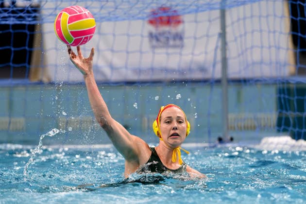 Water polo, Wasserball WORLD CUP AUSTRALIA ITALY, Genevieve Longman of Australia throws the ball during the Water Polo World Cup Womens Quarter Final match between Australia and Italy at Sydney Olympic Park Aquatic Centre in Sydney, Wednesday, July 22, 2026. ( NO ARCHIVING, EDITORIAL USE ONLY SYDNEY NEW SOUTH WALES AUSTRALIA  Copyright: xSTEVExMARKHAMx 20260722152824307555