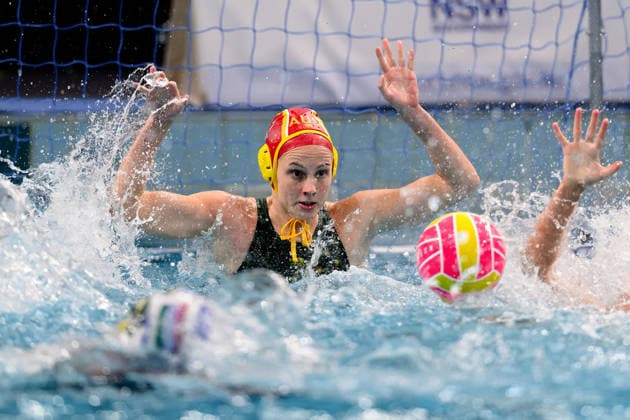 Water polo, Wasserball WORLD CUP AUSTRALIA ITALY, Gabriella Palm of Australia in action during the Water Polo World Cup Womens Quarter Final match between Australia and Italy at Sydney Olympic Park Aquatic Centre in Sydney, Wednesday, July 22, 2026. ( NO ARCHIVING, EDITORIAL USE ONLY SYDNEY NEW SOUTH WALES AUSTRALIA  Copyright: xSTEVExMARKHAMx 20260722117152714419