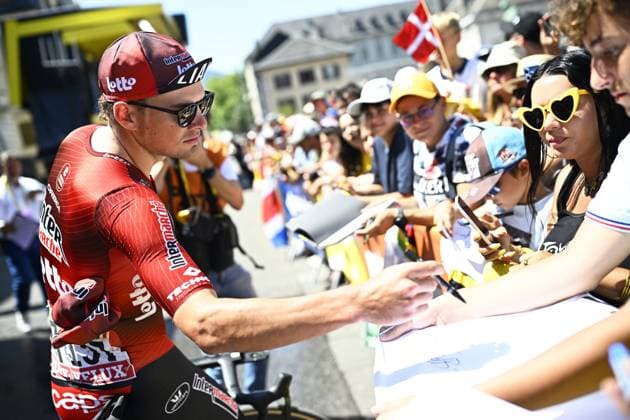 French Baptiste Veistroffer of Lotto Intermarche pictured before the start of stage 17 of the 2026 Tour de France cycling race, a stage of 175km from Chambery to Voiron, on Wednesday 22 July 2026. The 113th edition of the Tour de France starts on Saturday 4 July in Barcelona, Spain, and will finish in Paris, France on the 26th of July. JASPERxJACOBS  x181736390x