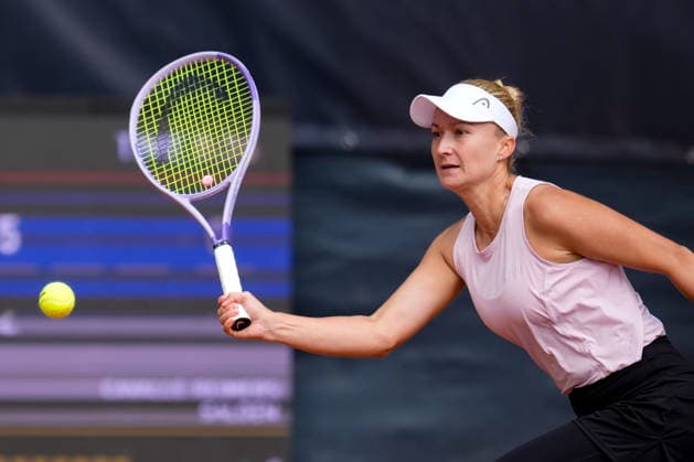MSC Hamburg Ladies Open - Day 3 Dalila Jakupovic of Slovenia plays with partner Nika Radisic of Slovenia during their round of 16 doubles match against Yvonne Cavalle-Reimers of Spain and Lara Salden of Belgium at the 2026 MSC Hamburg Ladies Open Women s tennis tournament at Am Rothenbaum in Hamburg, Germany. Hamburg Hamburg Germany  Copyright: xOwenxHammondx originalFilename:hammond-2026msch260722_npAiE.jpg