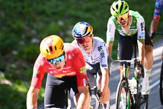 Tour de France 2026 Stage 17 VOIRON, FRANCE - JULY 22 : Pidcock Tom (GBR) of Pinarello - Q36.5 Pro Cycling Team during stage 17 of the 113rd edition of Tour de France an UCI World Tour 2.UWT cycling road race stage for Men Elite of 175 km with start in Chambery and finish in Voiron on July 22, 2026 in Voiron, France, 22 07 2026 ( Motordriver Kurt Vandenborre - Voiron France  Copyright: xGvgx