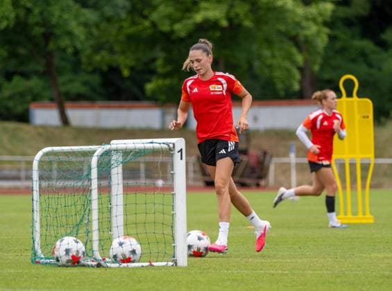 Fußball, Frauen, Saison 2026 2027, Google Pixel Frauen-Bundesliga, 1. FC Union Berlin, Trainingslager in Neuruppin, Jill Janssens (1. Frauen 1. FC Union), 22.07. 2026, *** Soccer, Women, 2026–2027 Season, Google Pixel Women s Bundesliga, 1. FC Union Berlin, Training Camp in Neuruppin, Jill Janssens, 1. FC Union Women s Team, July 22, 2026, Copyright: xMatthiasxKochx