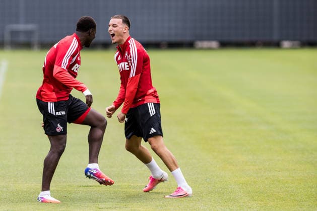 COLOGNE, GERMANY - JULY 22: Ragnar Ache (1. FC Koeln, 9) and Said El Mala (1. FC Koeln, 13) cheering during a training session of season 2026 27 at Geissbockheim on July 22, 2026 in Cologne, Germany. North Rhine Westphalia Germany Copyright: xSteffiexWunderlx