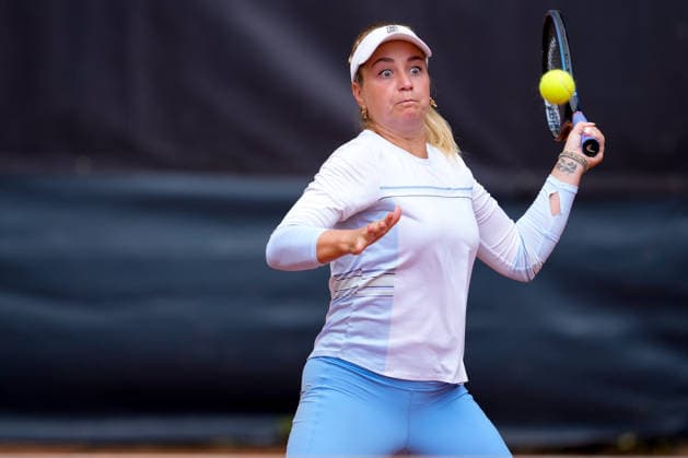 MSC Hamburg Ladies Open - Day 3 Irina Khromacheva plays with partner Anastasia Detiuc of the Czech Republic during their round of 16 doubles match against Madeleine Brooks of Great Britain and Isabelle Haverlag of the Netherlands at the 2026 MSC Hamburg Ladies Open women s tennis tournament at Am Rothenbaum in Hamburg, Germany. Hamburg Hamburg Germany  Copyright: xOwenxHammondx originalFilename:hammond-2026msch260722_npg5Y.jpg