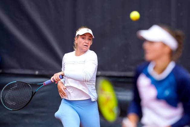 MSC Hamburg Ladies Open - Day 3 Irina Khromacheva plays with partner Anastasia Detiuc of the Czech Republic during their round of 16 doubles match against Madeleine Brooks of Great Britain and Isabelle Haverlag of the Netherlands at the 2026 MSC Hamburg Ladies Open women s tennis tournament at Am Rothenbaum in Hamburg, Germany. Hamburg Hamburg Germany  Copyright: xOwenxHammondx originalFilename:hammond-2026msch260722_nplxR.jpg