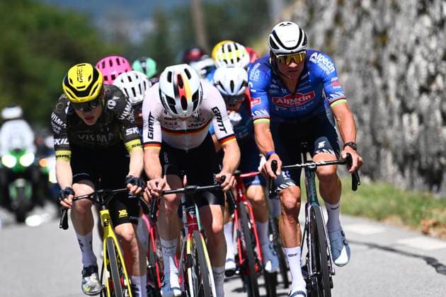 Tour de France 2026 Stage 17 VOIRON, FRANCE - JULY 22 : Van Der Poel Mathieu (NED) of Alpecin - Premier Tech during stage 17 of the 113rd edition of Tour de France an UCI World Tour 2.UWT cycling road race stage for Men Elite of 175 km with start in Chambery and finish in Voiron on July 22, 2026 in Voiron, France, 22 07 2026 ( Motordriver Kurt Vandenborre - Voiron France  Copyright: xGvgx