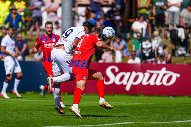Tor zum 1:0 per Kopfball Santiago Castro (FC Bologna, 09) ITA, FC Bologna vs. 1. FC Nürnberg, Fussball, Testspiel, Saison 2026 2027, 22.07.2026 ITA, FC Bologna vs. 1. FC Nürnberg, Fussball, Testspiel, Saison 2026 2027, 22.07.2026 Mühlbach *** Goal to make it 1–0 on a header by Santiago Castro, FC Bologna, July 9, Italy, FC Bologna vs. 1. FC Nürnberg, Soccer, Friendly, 2026–2027 Season, July 22, 2026, Italy, FC Bologna vs. 1. FC Nürnberg, soccer, friendly match, 2026–2027 season, July 22, 2026, Mühlbach Copyright: xEibner-Pressefoto MarcelxvonxFehrnx EP_MFN