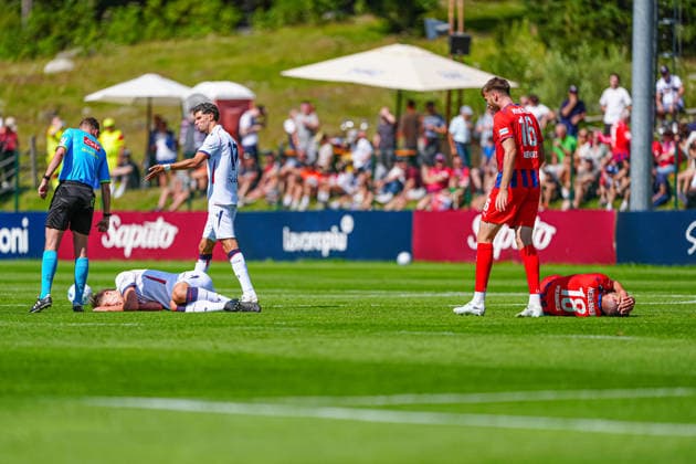 Verletzung Eivind Helland (FC Bologna, 05), Marvin Pieringer (1. FC Heidenheim, 18) ITA, FC Bologna vs. 1. FC Nürnberg, Fussball, Testspiel, Saison 2026 2027, 22.07.2026 ITA, FC Bologna vs. 1. FC Nürnberg, Fussball, Testspiel, Saison 2026 2027, 22.07.2026 Mühlbach *** Injury: Eivind Helland (FC Bologna), 05; Marvin Pieringer (1 FC Heidenheim), 18 (ITA); FC Bologna vs. 1 FC Nürnberg, Soccer, Friendly, 2026–2027 Season, July 22, 2026 ITA, FC Bologna vs. 1 FC Nürnberg, Soccer, Friendly, 2026–2027 Season, July 22, 2026 Mühlbach Copyright: xEibner-Pressefoto MarcelxvonxFehrnx EP_MFN