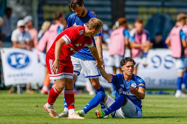 SOCCER - Schalke vs Kharkiv, test match KEMATEN,AUSTRIA,22.JUL.26 - SOCCER - 1. DFL, 1. Deutsche Bundesliga, Premjer-Liha, FC Schalke 04 vs FC Kharkiv, test match. Image shows El-Faouzi Soufiane (Schalke).  GEPAxpictures xMarkoxVulic