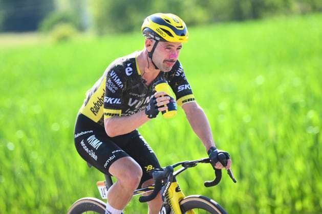 Tour de France 2026 Stage 17 VOIRON, FRANCE - JULY 22 : Campenaerts Victor (BEL) of Team Visma Lease a Bike during stage 17 of the 113rd edition of Tour de France an UCI World Tour 2.UWT cycling road race stage for Men Elite of 175 km with start in Chambery and finish in Voiron on July 22, 2026 in Voiron, France, 22 07 2026 ( Motordriver Kurt Vandenborre - Voiron France  Copyright: xGvgx