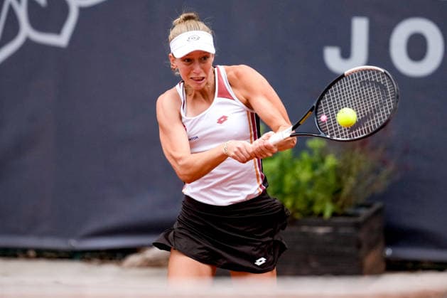 MSC Hamburg Ladies Open - Day 3 Sinja Kraus of Austria plays against Alina Charaeva of Armenia during their round of 16 match at the 2026 MSC Hamburg Ladies Open women s tennis tournament at Am Rothenbaum in Hamburg, Germany, on july 22, 2026. Hamburg Hamburg Germany  Copyright: xOwenxHammondx originalFilename:hammond-2026msch260722_np4qO.jpg