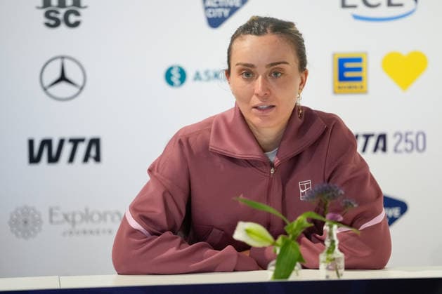 MSC Hamburg Ladies Open - Day 3 Paula Badosa of Spain speaks with media after her Round of 32 match against Katarzyna Kawa of Poland at the 2026 MSC Hamburg Ladies Open Women s tennis tournament taking place at Am Rothenbaum, Hamburg, Germany, on july 22, 2026. Hamburg Hamburg Germany  Copyright: xOwenxHammondx originalFilename:hammond-2026msch260722_npkKc.jpg