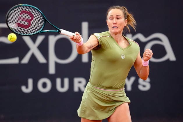 MSC Hamburg Ladies Open - Day 3 Katarzyna Kawa of Poland plays during her round of 32 match against Paula Badosa of Spain at the 2026 MSC Hamburg Ladies Open women s tennis tournament at Am Rothenbaum in Hamburg, Germany, on july 22, 2026. Hamburg Hamburg Germany  Copyright: xOwenxHammondx originalFilename:hammond-2026msch260722_npzMw.jpg