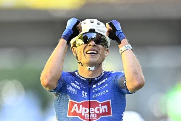 Belgian Jasper Philipsen of Alpecin-Premier Tech celebrates after winning stage 17 of the 2026 Tour de France cycling race, a stage of 175km from Chambery to Voiron, on Wednesday 22 July 2026. The 113th edition of the Tour de France starts on Saturday 4 July in Barcelona, Spain, and will finish in Paris, France on the 26th of July. JASPERxJACOBS  x181764270x