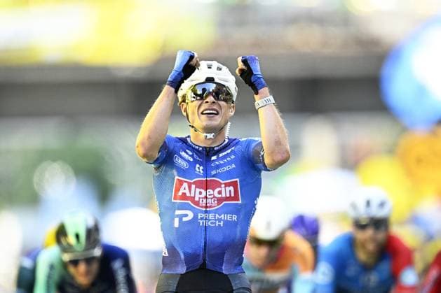 Belgian Jasper Philipsen of Alpecin-Premier Tech celebrates after winning stage 17 of the 2026 Tour de France cycling race, a stage of 175km from Chambery to Voiron, on Wednesday 22 July 2026. The 113th edition of the Tour de France starts on Saturday 4 July in Barcelona, Spain, and will finish in Paris, France on the 26th of July. JASPERxJACOBS  x181764304x