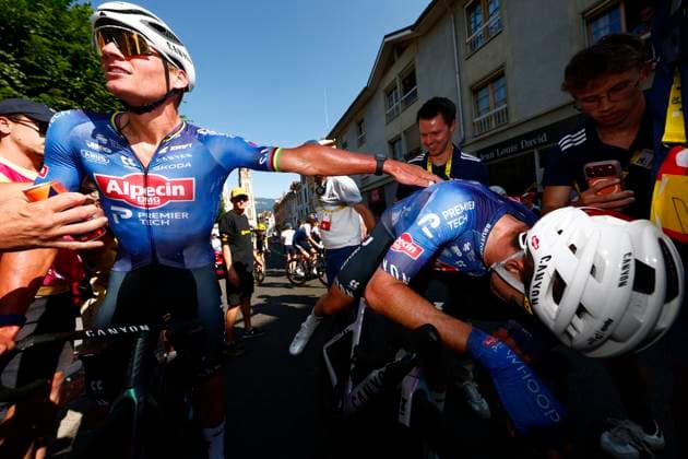 Tour de France 2026 Stage 17 VOIRON, FRANCE - JULY 22 : Van Der Poel Mathieu (NED) of Alpecin - Premier Tech and Philipsen Jasper (BEL) of Alpecin - Premier Tech celebrates the victory after stage 17 of the 113rd edition of Tour de France an UCI World Tour 2.UWT cycling road race stage for Men Elite of 175 km with start in Chambery and finish in Voiron on July 22, 2026 in Voiron, France, 22 07 2026 ( Motordriver Kurt Vandenborre - Voiron France  Copyright: xLucaxBettinix
