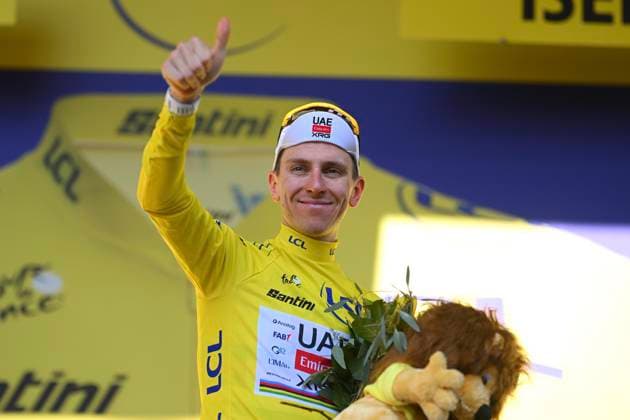 Tour de France 2026 Stage 17 VOIRON, FRANCE - JULY 22 : Pogacar Tadej (SLO) of UAE Team Emirates - XRG pictured with the yellow jersey during the podium ceremony of stage 17 of the 113rd edition of Tour de France an UCI World Tour 2.UWT cycling road race stage for Men Elite of 175 km with start in Chambery and finish in Voiron on July 22, 2026 in Voiron, France, 22 07 2026 ( Motordriver Kurt Vandenborre - Voiron France  Copyright: xGvgx