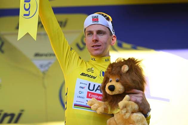 Tour de France 2026 Stage 17 VOIRON, FRANCE - JULY 22 : Pogacar Tadej (SLO) of UAE Team Emirates - XRG pictured with the yellow jersey during the podium ceremony of stage 17 of the 113rd edition of Tour de France an UCI World Tour 2.UWT cycling road race stage for Men Elite of 175 km with start in Chambery and finish in Voiron on July 22, 2026 in Voiron, France, 22 07 2026 ( Motordriver Kurt Vandenborre - Voiron France  Copyright: xGvgx