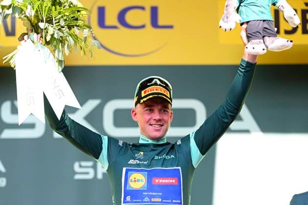 Tour de France 2026 Stage 17 VOIRON, FRANCE - JULY 22 : Pedersen Mads (DEN) of Lidl - Trek pictured with the green jersey during the podium ceremony of stage 17 of the 113rd edition of Tour de France an UCI World Tour 2.UWT cycling road race stage for Men Elite of 175 km with start in Chambery and finish in Voiron on July 22, 2026 in Voiron, France, 22 07 2026 ( Motordriver Kurt Vandenborre - Voiron France  Copyright: xGvgx