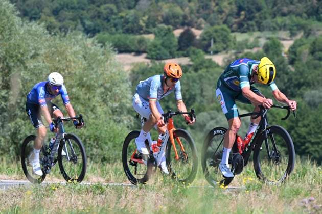 Tour de France 2026 Stage 17 VOIRON, FRANCE - JULY 22 : Pedersen Mads (DEN) of Lidl - Trek, Kwiatkowski Michal (POL) of Netcompany INEOS during stage 17 of the 113rd edition of Tour de France an UCI World Tour 2.UWT cycling road race stage for Men Elite of 175 km with start in Chambery and finish in Voiron on July 22, 2026 in Voiron, France, 22 07 2026 ( Motordriver Kurt Vandenborre - Voiron France  Copyright: xGvgx