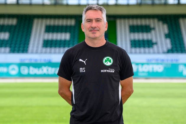 22.07.2026 - SpVgg Greuther Fürth ( Kleeblatt Spielvereinigung ) - 2. BL Fussball Bundesliga - Saison 2026 2027 - Fototermin Porträttermin Vorstellung Präsentation Pressetermin - - Einzelbild Einzelfoto Portrait Porträt Kopfbild - Michael Schleinkofer (Athletik-Trainer SpVgg Greuther Fürth ) *** July 22, 2026 SpVgg Greuther Fürth Kleeblatt Spielvereinigung 2nd Division Soccer Bundesliga 2026–2027 Season Photo Shoot Portrait Session Introduction Presentation Press Event Single Image Individual Photo Portrait Headshot Michael Schleinkofer Athletic Trainer SpVgg Greuther Fürth