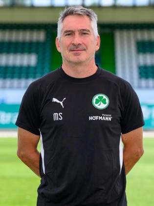 22.07.2026 - SpVgg Greuther Fürth ( Kleeblatt Spielvereinigung ) - 2. BL Fussball Bundesliga - Saison 2026 2027 - Fototermin Porträttermin Vorstellung Präsentation Pressetermin - - Einzelbild Einzelfoto Portrait Porträt Kopfbild - Michael Schleinkofer (Athletik-Trainer SpVgg Greuther Fürth ) *** July 22, 2026 SpVgg Greuther Fürth Kleeblatt Spielvereinigung 2nd Division Soccer Bundesliga 2026–2027 Season Photo Shoot Portrait Session Introduction Presentation Press Event Single Image Individual Photo Portrait Headshot Michael Schleinkofer Athletic Trainer SpVgg Greuther Fürth