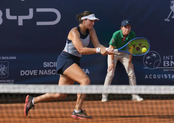 37th WTA, Tennis Damen Palermo Ladies Open 2026 Lola Radivojevic of Serbia plays during the 37th Palermo Ladies Open WTA 125 in Palermo, Italy, on July 22, 2026. Palermo Italy  Copyright: xGabrielexMaricchiolox originalFilename:maricchiolo-37thwtap260722_np9ut.jpg