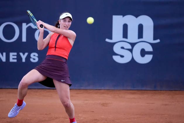 MSC Hamburg Ladies Open - Day 3 Fifth seed Tamara Korpatsch of Germany plays against Julia Stusek of Germany during their round of 16 match at the 2026 MSC Hamburg Ladies Open women s tennis tournament at Am Rothenbaum in Hamburg, Germany. Hamburg Hamburg Germany  Copyright: xOwenxHammondx originalFilename:hammond-2026msch260722_npoB9.jpg