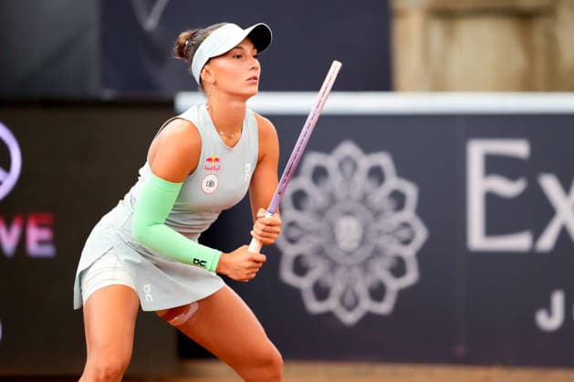 MSC Hamburg Ladies Open - Day 3 Julia Stusek of Germany plays during her Round of 16 match against fifth seed Tamara Korpatsch of Germany at the 2026 MSC Hamburg Ladies Open Women s tennis tournament at Am Rothenbaum in Hamburg, Germany. Hamburg Hamburg Germany  Copyright: xOwenxHammondx originalFilename:hammond-2026msch260722_npqFc.jpg