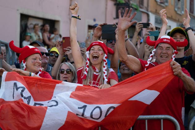 113th Tour De France - Stage 17 Danish supporters of Mads PEDERSEN (LIDL-TREK) gather during the final of the 17th stage of the Tour de France between Chambery and Voiron (Isere), France. Voiron France  Copyright: xGautierxDemouveauxx originalFilename:demouveaux-notitle260722_npM4i.jpg