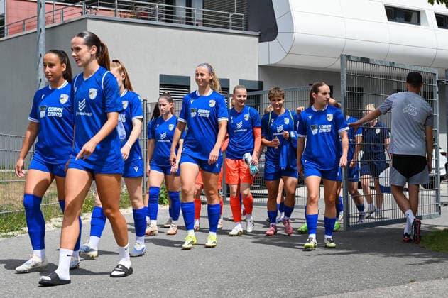 Fußball I Frauen I Saison 2026-2027 I Freundschaftsspiel I 1. FC Nürnberg - FC Carl Zeiss Jena I 22.07.2026 Die Mannschaft vom FC Carl Zeiss Jena auf dem Weg zum Spielfeld Nürnberg Sportpark Valznerweiher Platz 5 Bayern Deutschland *** Soccer I Women s I 2026–2027 Season I Friendly Match I 1. FC Nürnberg vs. FC Carl Zeiss Jena I July 22, 2026 The FC Carl Zeiss Jena team on their way to the field at Nürnberg Sportpark Valznerweiher, 5th Place, Bavaria, Germany Copyright: xLobeca InesxHähnelx