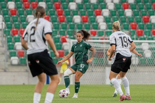 SOSNOWIEC 22.07.2026 MECZ I RUNDA KWALIFIKACJI LIGA MISTRZOW SEZON 2026 27 CZARNI SOSNOWIEC - LUSSO NIKE -- UEFA WOMEN S CHAMPIONS LEAGUE QUALIFYING FIRST ROUND MATCH CZARNI SOSNOWIEC - LUSSO NIKE GIOVANA MAIA KARLINA MIKSONE FOT. MATEUSZ WIEWIORKA 400mm.pl NEWSPIX.PL --- newspix.pl POLAND OUT! 