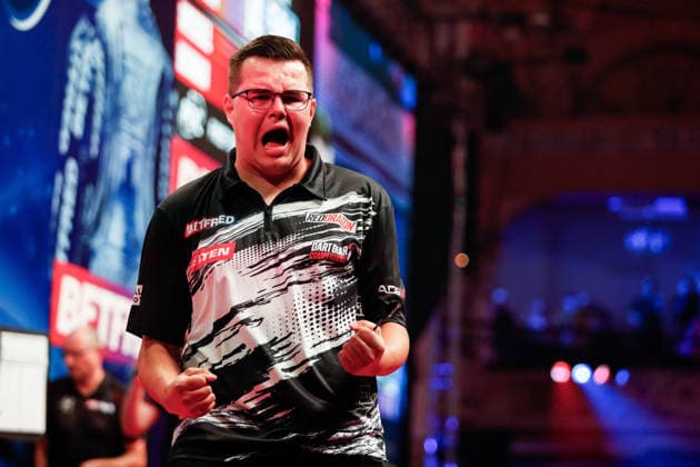 Betfred World Matchplay Gian Van Veen celebrates during Round Two of the 2026 Betfred World Matchplay at Winter Gardens, Blackpool 22 07 2026 UK Newspapers OUT Copyright: xMaxxTomlinsonx FIL-23648-0016