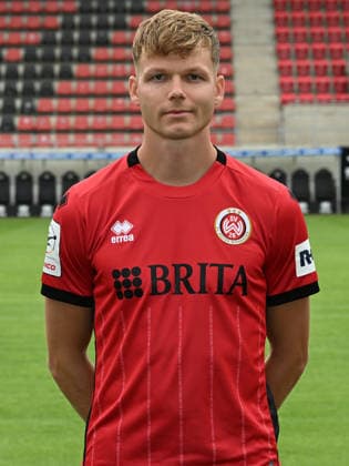 22.07.2026, xjhx, Fussball 3.Liga, SV Wehen Wiesbaden Porträttermin 2026 2027, Fototermin Saison 2026 27 v.l. Philipp Hercher (SV Wehen Wiesbaden) Wiesbaden *** July 22, 2026, xjhx, Soccer 3rd Division, SV Wehen Wiesbaden Photo Shoot 2026–2027, Photo Session for the 2026–27 Season, from left: Philipp Hercher, SV Wehen Wiesbaden, Wiesbaden