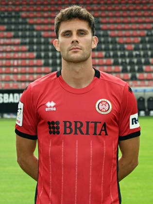 22.07.2026, xjhx, Fussball 3.Liga, SV Wehen Wiesbaden Porträttermin 2026 2027, Fototermin Saison 2026 27 v.l. Jakob Lewald (SV Wehen Wiesbaden) Wiesbaden *** July 22, 2026, xjhx, Soccer 3rd Division, SV Wehen Wiesbaden Photo Shoot 2026–2027, Photo Session for the 2026–27 Season, from left: Jakob Lewald, SV Wehen Wiesbaden, Wiesbaden
