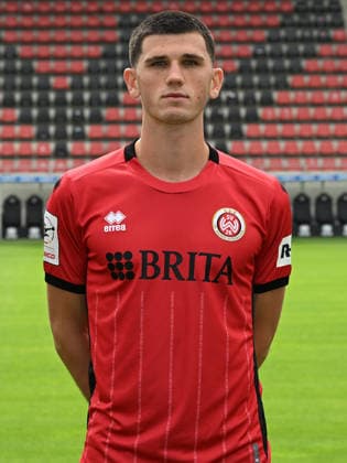 22.07.2026, xjhx, Fussball 3.Liga, SV Wehen Wiesbaden Porträttermin 2026 2027, Fototermin Saison 2026 27 v.l. Moritz Flotho (SV Wehen Wiesbaden) Wiesbaden *** July 22, 2026, xjhx, Soccer 3rd Division, SV Wehen Wiesbaden Photo Shoot 2026–2027, Photo Session for the 2026–2027 Season, from left: Moritz Flotho, SV Wehen Wiesbaden, Wiesbaden
